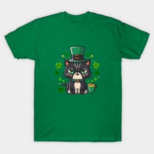 Lucky cute cat  Shamrock  St. Patrick's Day T-Shirt